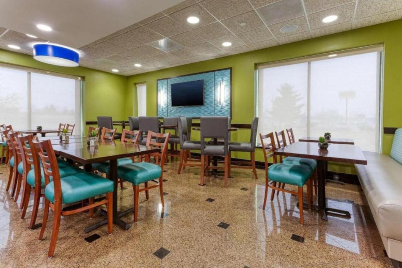 Heritage Inn & Suites St Louis Fenton, Trademark By Wyndham ภายนอก รูปภาพ