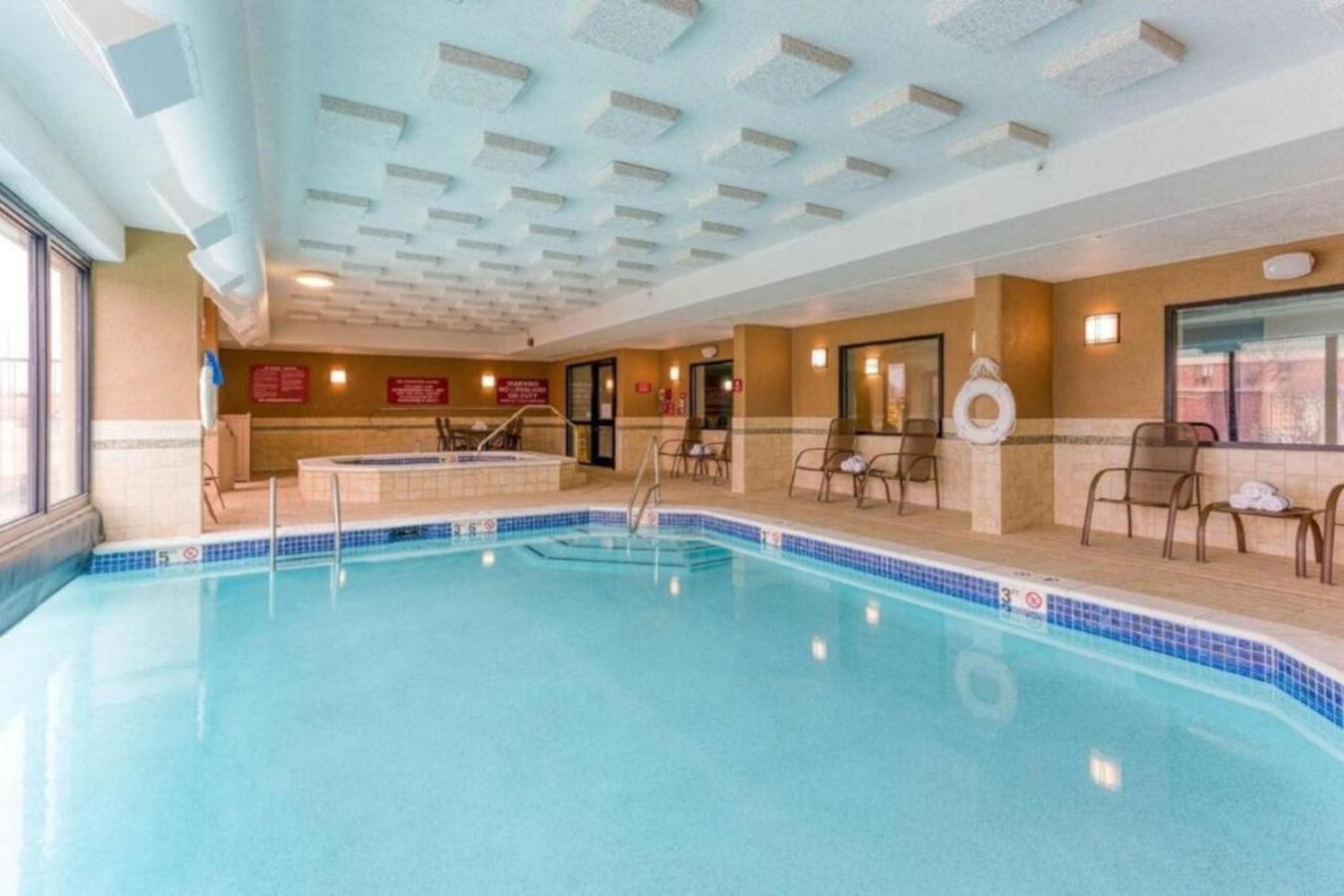 Heritage Inn & Suites St Louis Fenton, Trademark By Wyndham ภายนอก รูปภาพ