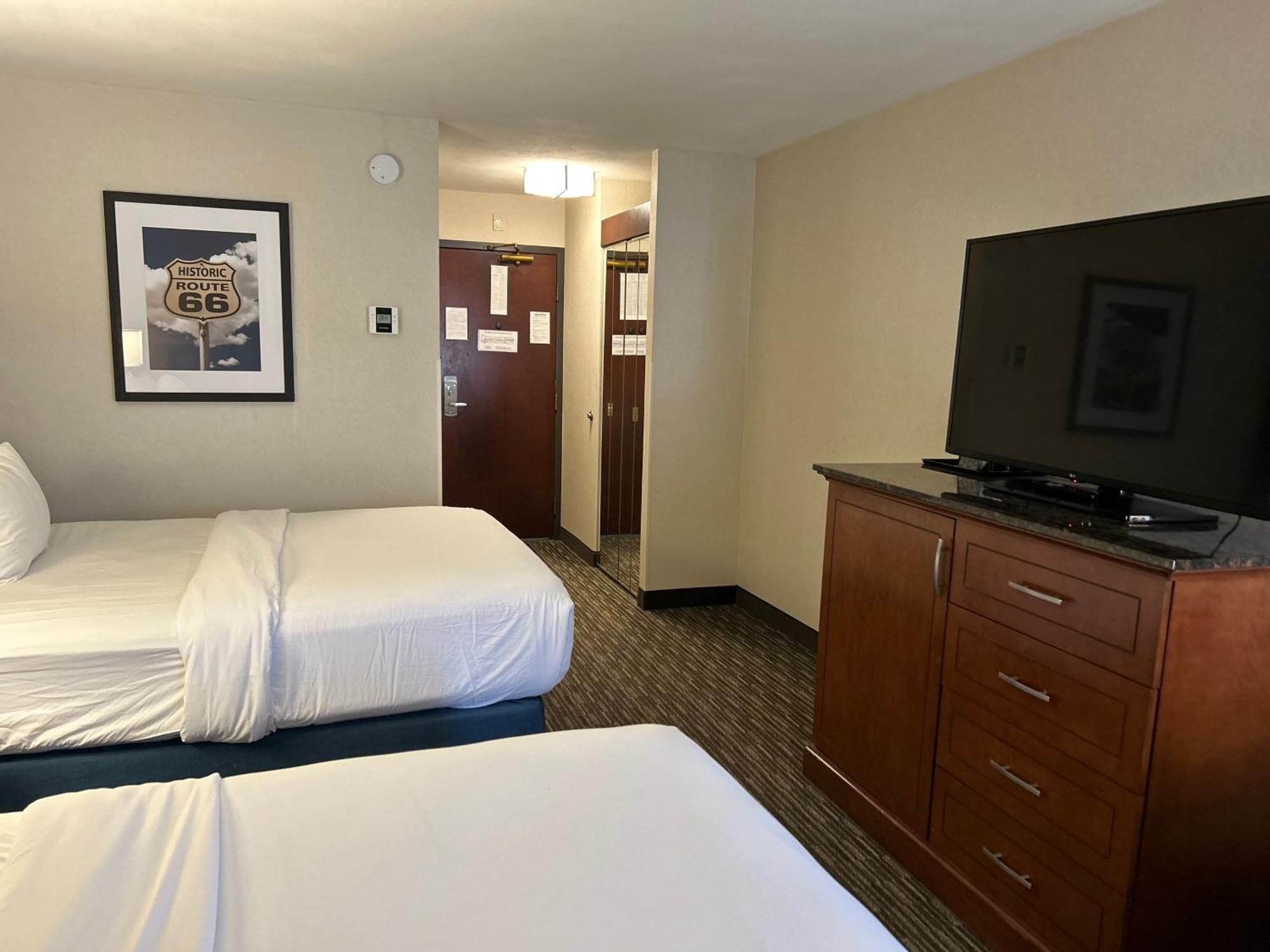Heritage Inn & Suites St Louis Fenton, Trademark By Wyndham ภายนอก รูปภาพ