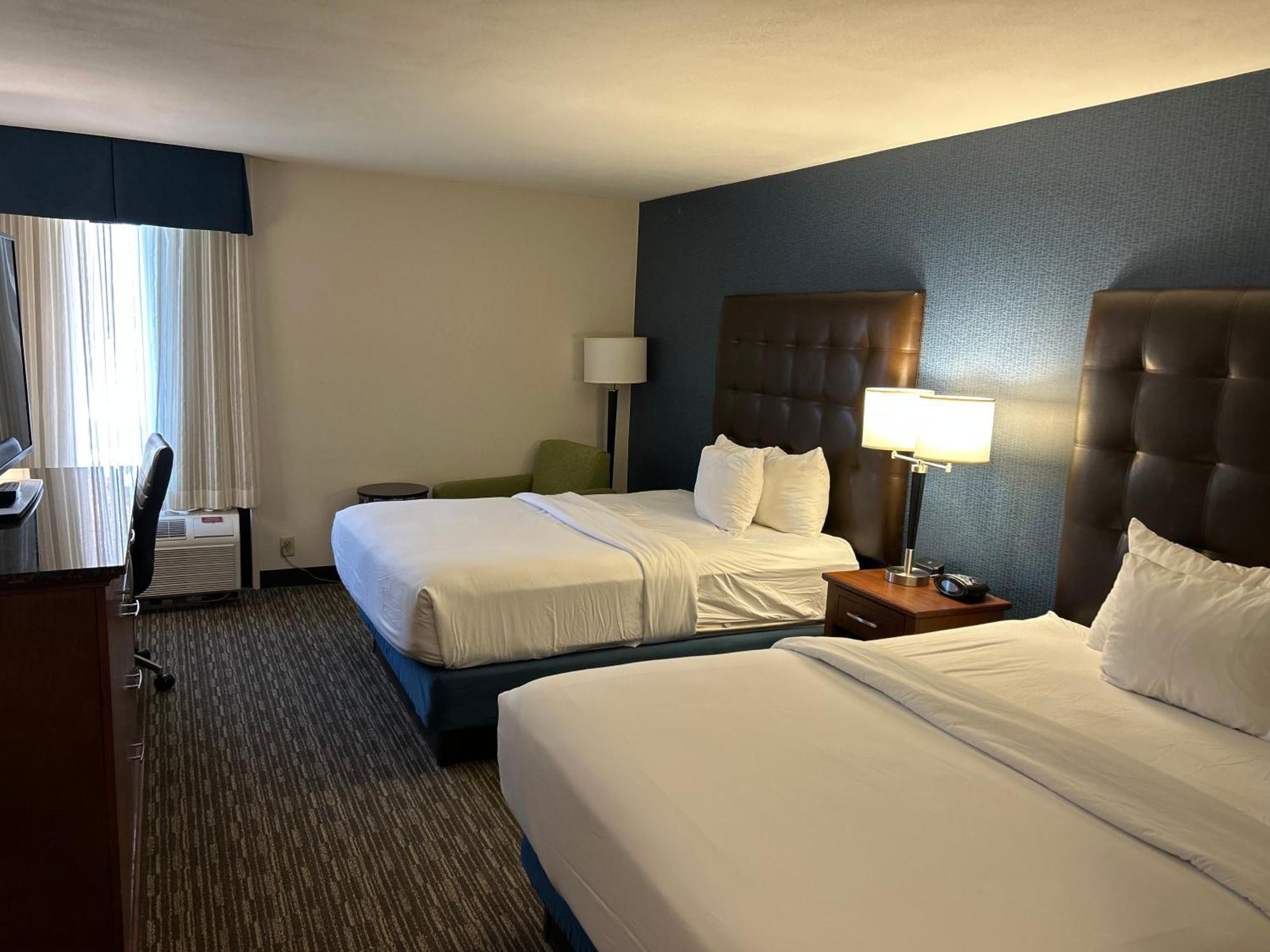 Heritage Inn & Suites St Louis Fenton, Trademark By Wyndham ภายนอก รูปภาพ