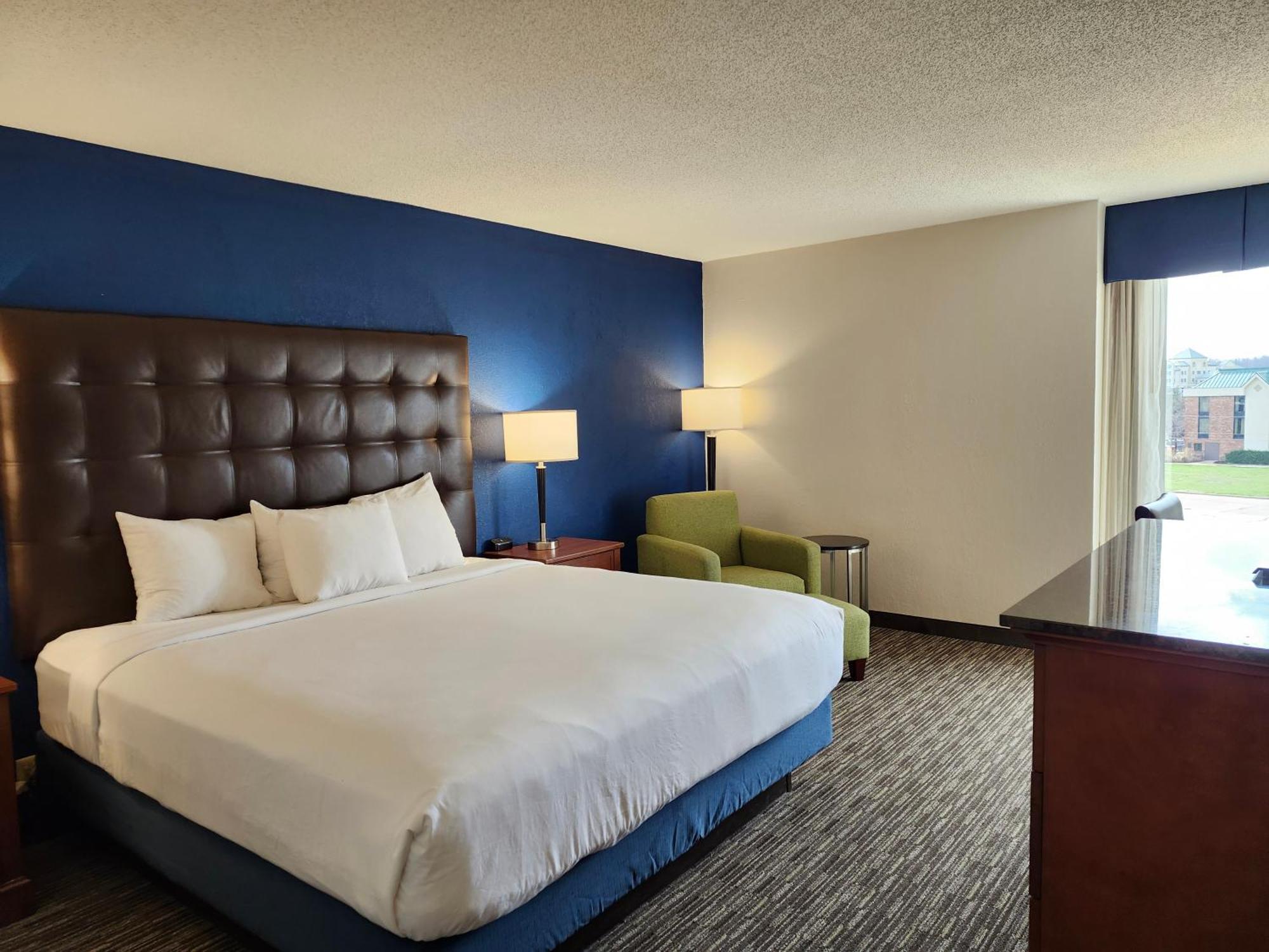 Heritage Inn & Suites St Louis Fenton, Trademark By Wyndham ภายนอก รูปภาพ