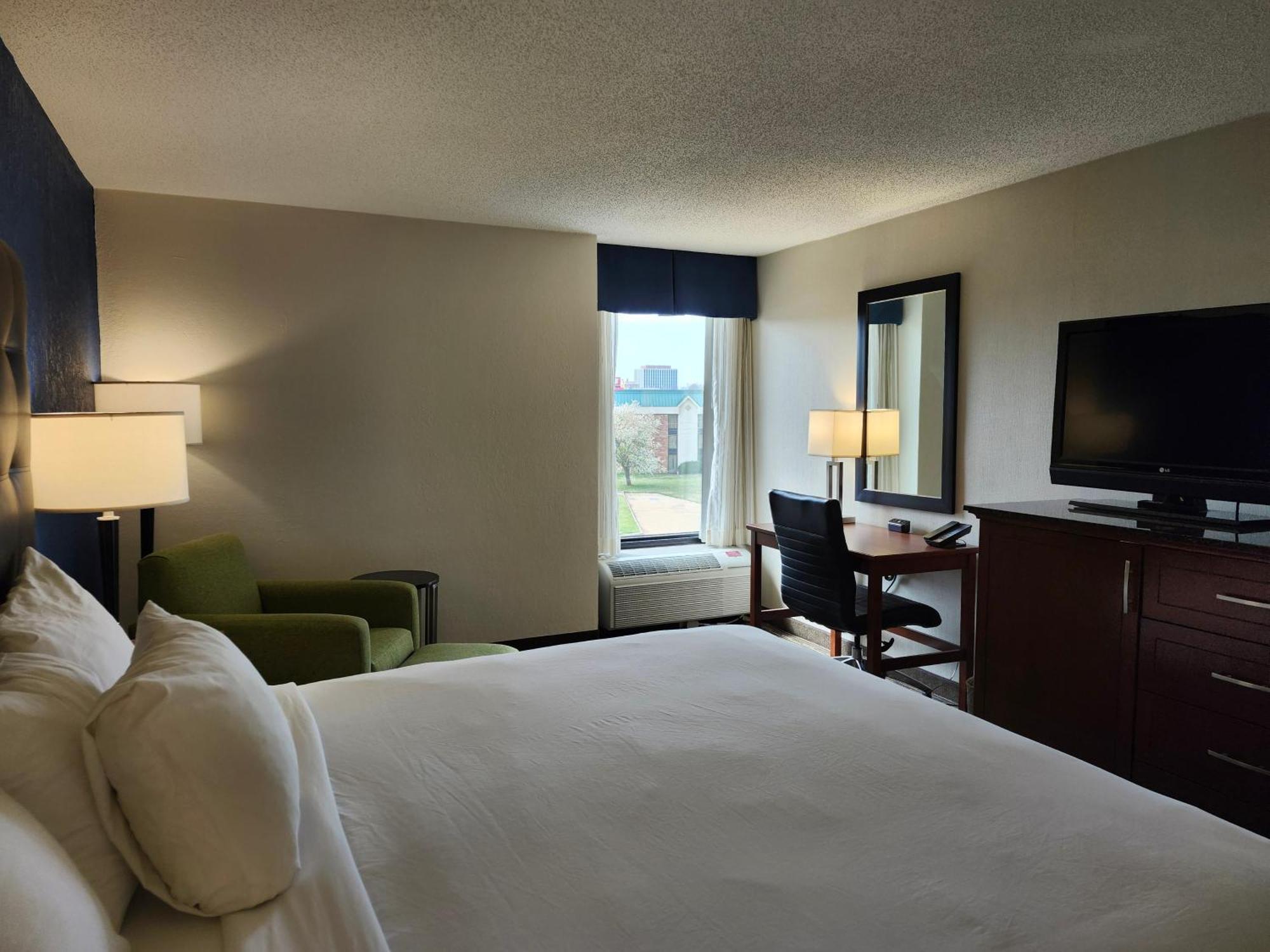 Heritage Inn & Suites St Louis Fenton, Trademark By Wyndham ภายนอก รูปภาพ
