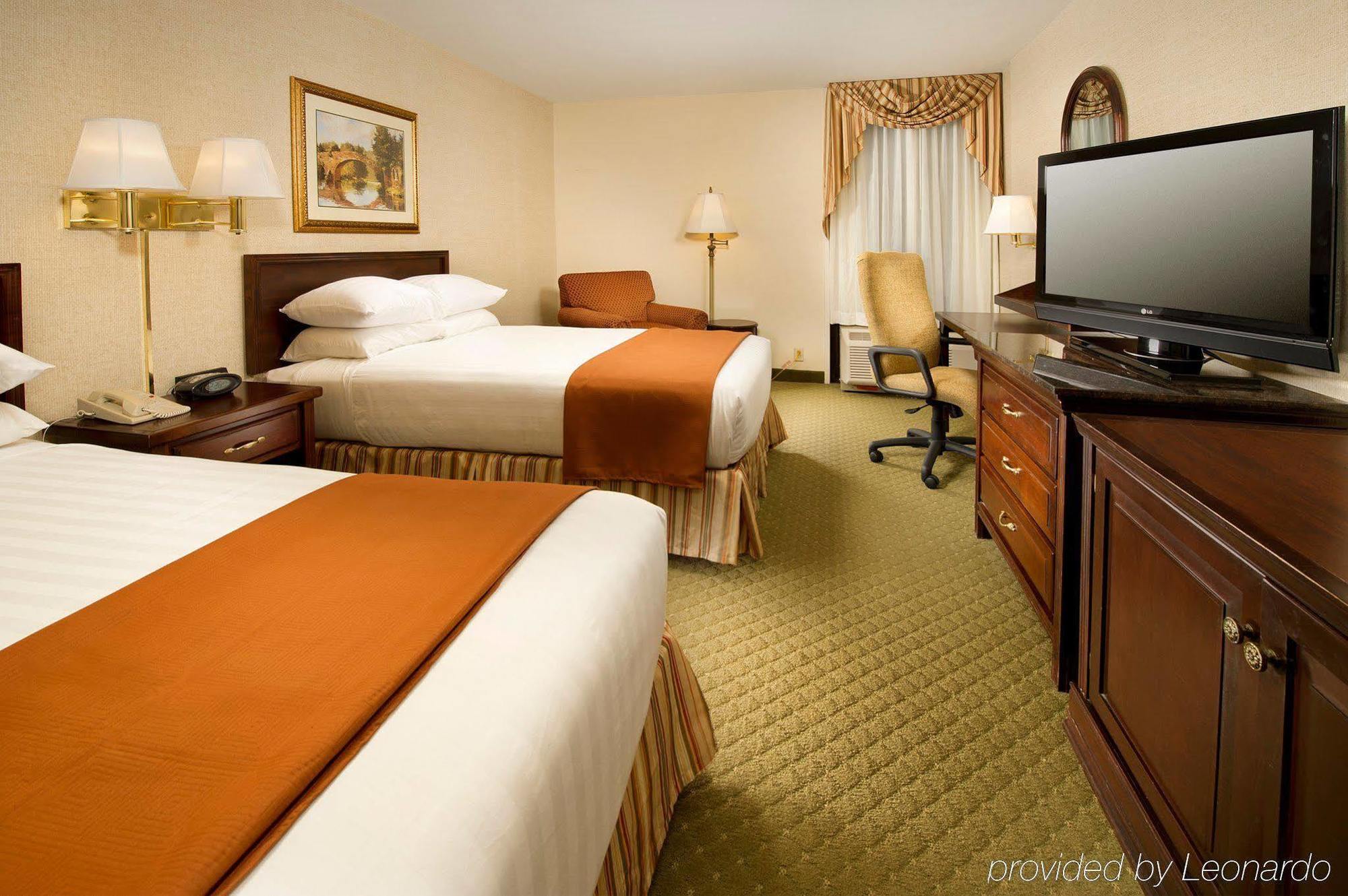 Heritage Inn & Suites St Louis Fenton, Trademark By Wyndham ภายนอก รูปภาพ